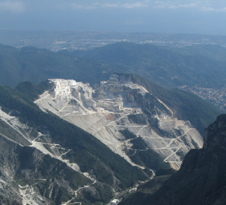 The marble quarries Hotel