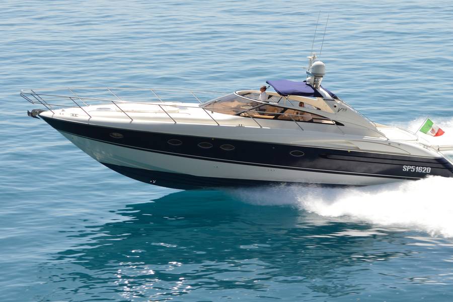 Charters - Luxury cruises to Capri and along Italy's Mediterranean coast