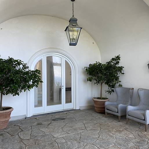Villa H.
