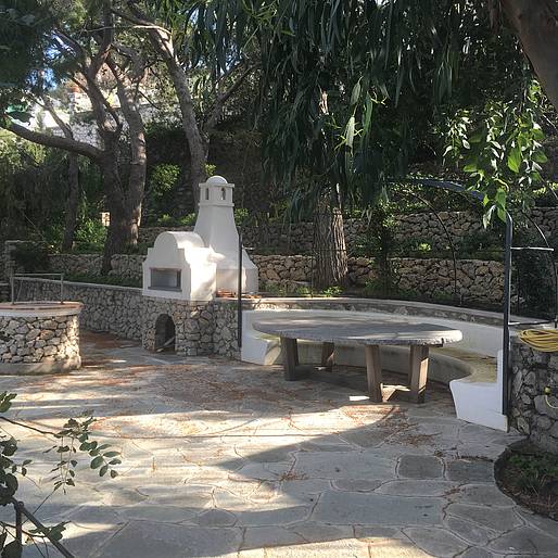 Villa H.