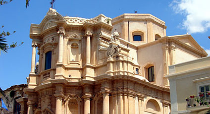 Noto Hotel