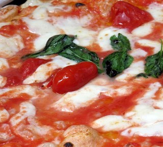 Gino Sorbillo and pizza
