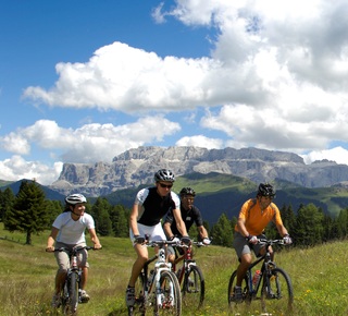 Mountain biking in Val Gardena Hotel