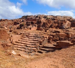 Arcaeological Excursion Hotel