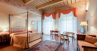 Hotel L'Antico Pozzo San Gimignano Volterra hotels