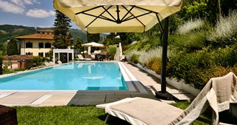 Villa Parri Pistoia Prato hotels