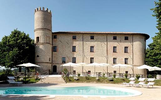 Castello di Baccaresca  Gubbio Hotel